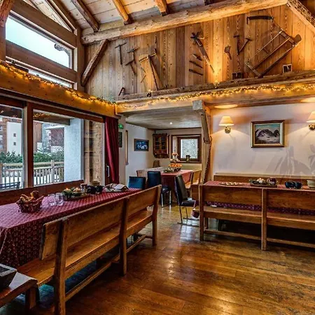 Holliday With 9 Bedrooms, Jacuzzi And Sauna * שאמוני