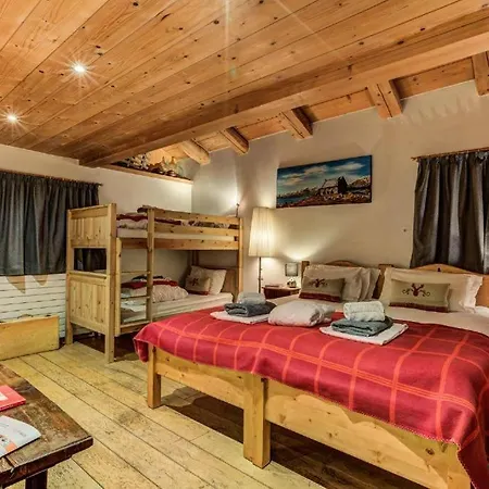 Holliday With 9 Bedrooms, Jacuzzi And Sauna